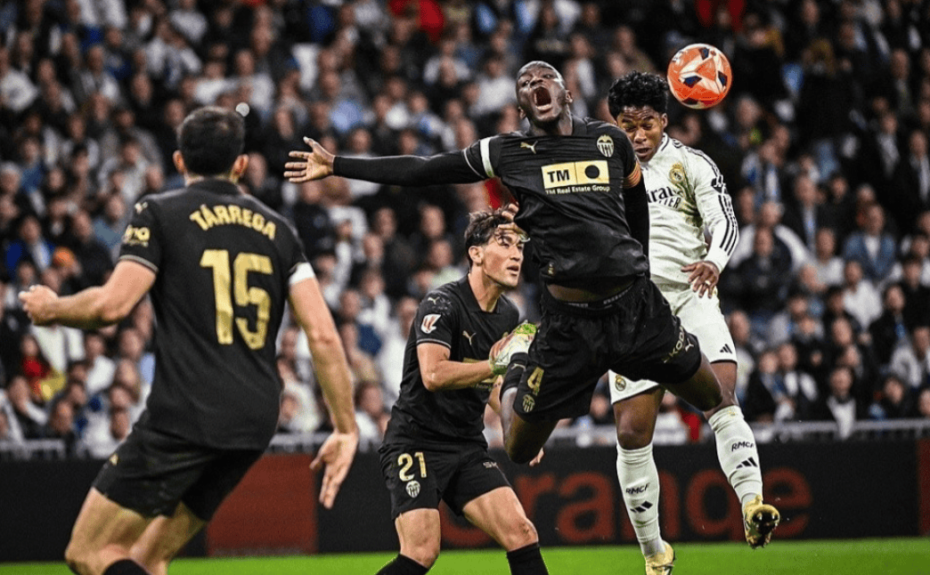 九游手游平台-关于刚刚！赛后里昂备战中超国王杯赛前走向成谜，德罗巴回归赛场的信息-九游手游平台